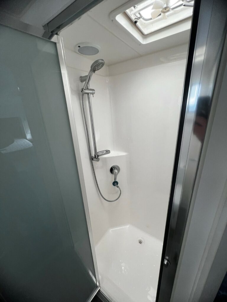 20230827_032810852_iOS