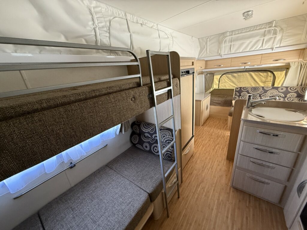 20250410_030638499_iOS